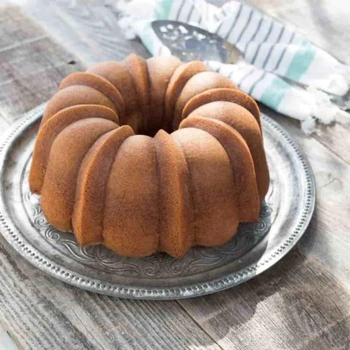 Forma para Bolo Bundt Original Grafite - Nordic Ware_a