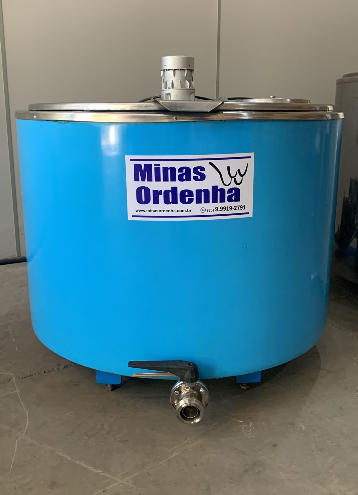 Resfriador de leite 300 litros